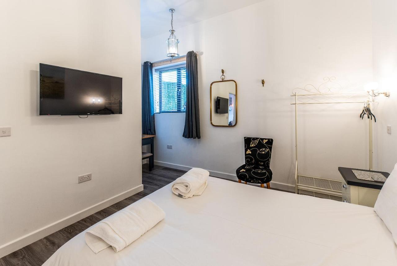 Lionheart Large Luxury Lodge - Sleeps 10- Dog Friendly,Near Sherwood Forest At Fairview Farm Nottingham Great For Family Gatherings ,Groups ,Parties Dış mekan fotoğraf