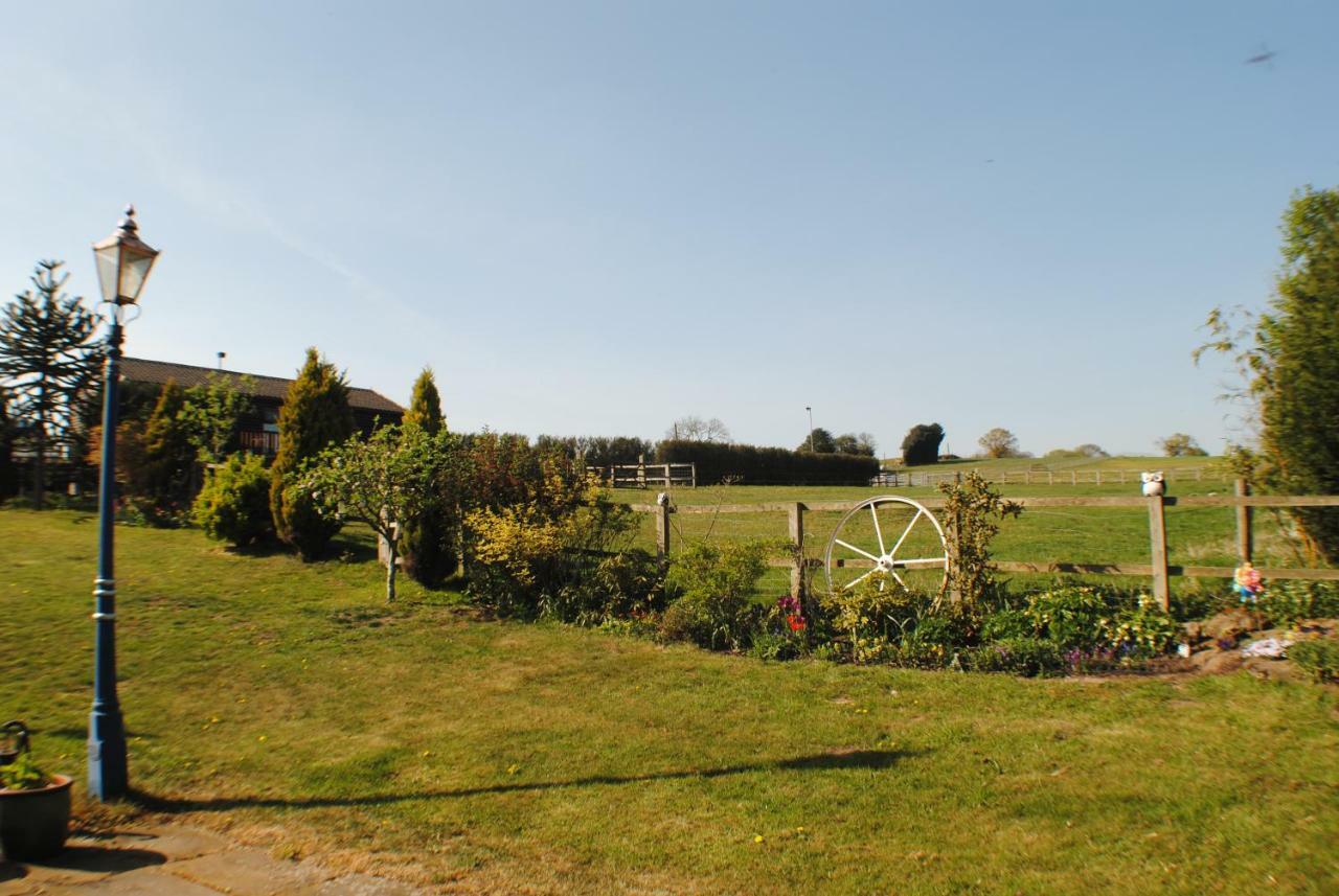 Lionheart Large Luxury Lodge - Sleeps 10- Dog Friendly,Near Sherwood Forest At Fairview Farm Nottingham Great For Family Gatherings ,Groups ,Parties Dış mekan fotoğraf